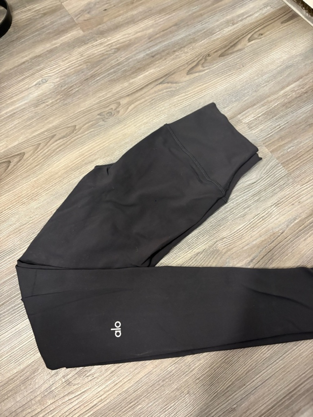 ALO Yoga High-Waist Airbrush Legging — Charcoal Grey - Picture 4 of 6